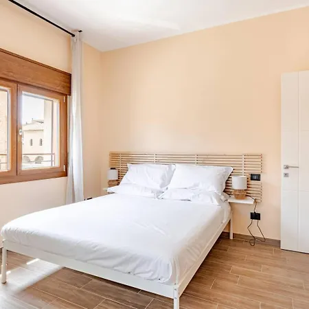 Del Paradosso Apartamento *